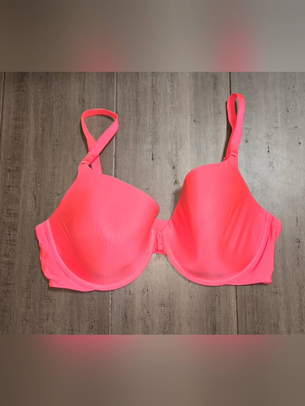 Victoria's Secret Neon Pink Smooth T-Shirt Bra